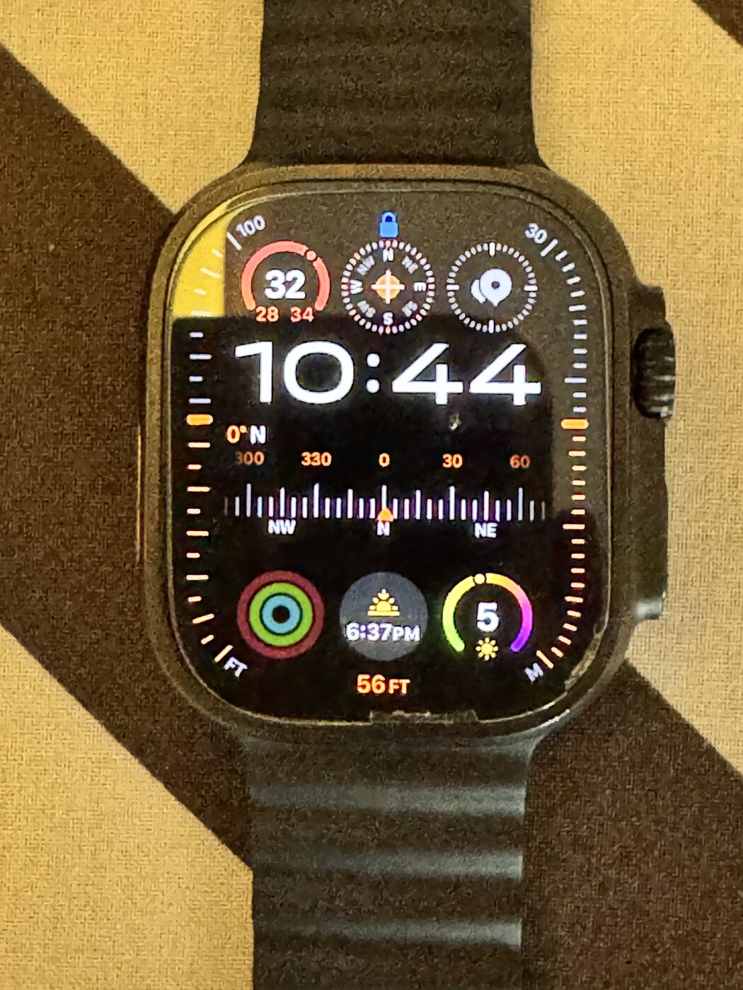 Apple Watch Ultra, alternate watch face