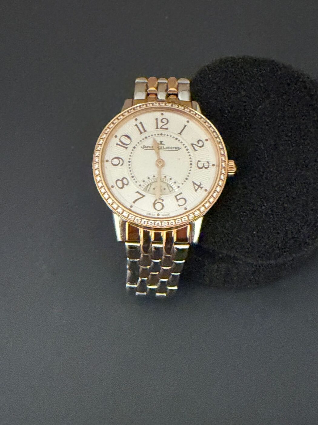 Jaeger-LeCoultre Rendez-Vous, rose gold with diamond bezel